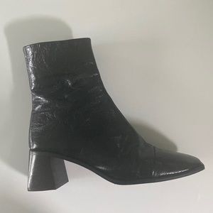 TOPSHOP Zippered Boots.  Made in Spain.  GUC. In great used condition.